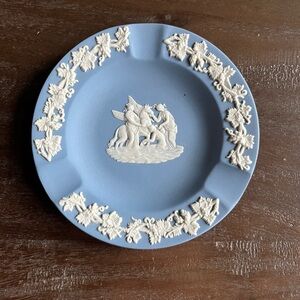 Wedgwood plate